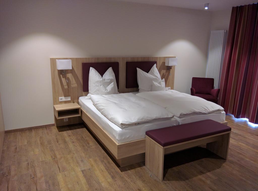 Hotel Zur-Borke Neuenrade Екстериор снимка